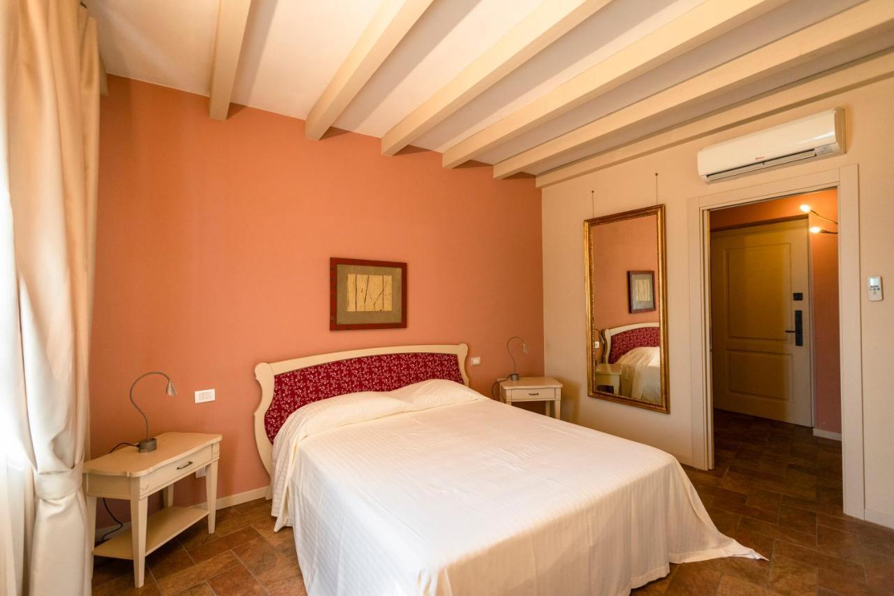 Corte Del Passone Aparthotel Montevecchia Kültér fotó